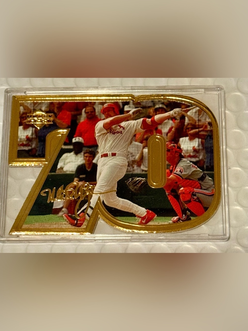 1998 Upper Deck Mark McGwire 70th Home Run 22k Gold die-cut trading card w/COA